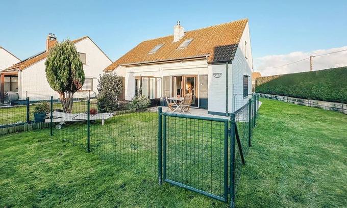 Westende House | 2 bedroom pet friendly home in Westende