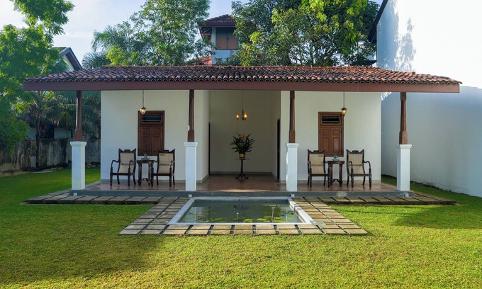 Ekala Villa | 2-bedroom Private villa near Int'l Airport with AC, free WiFi and Swimming Pool.