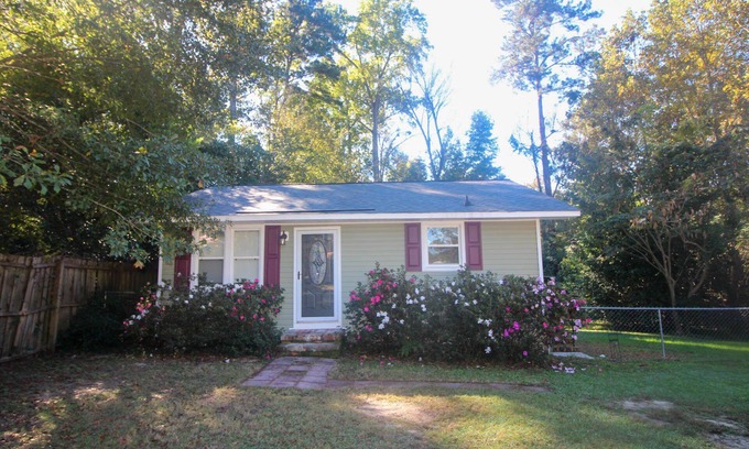 Martinez House | 2 Bedroom ranch in Martinez, GA near Ft. Gordon