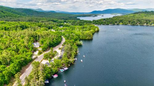 Holderness House | 2 Bedroom Rental on Squam Lake (Unit 4)
