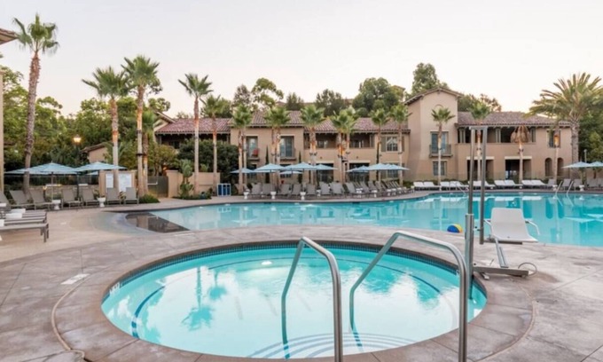 Newport Coast Resort | 2-bedroom resort in perfect Newport Beach with fitness room, AC, WiFi
