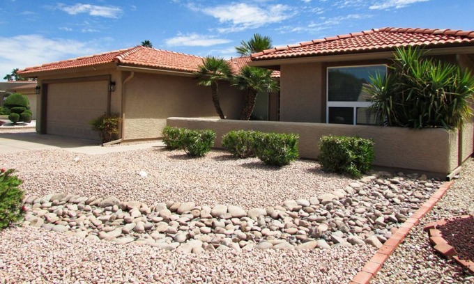 Cottonwood Apartment | 2 Bedroom Single family 72925 by Houzlet