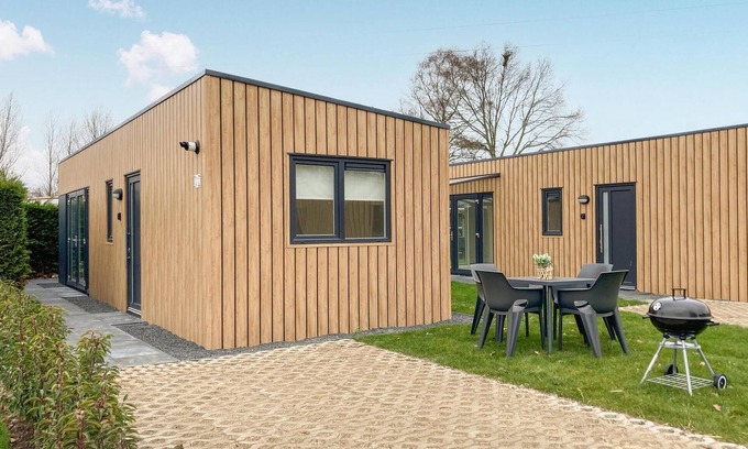 Heinkenszand House | 2 bedroom stunning home in Heinkenszand