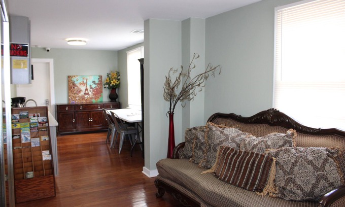 Bywater Bed & Breakfast | 2 Bedroom Suite on 1st floor