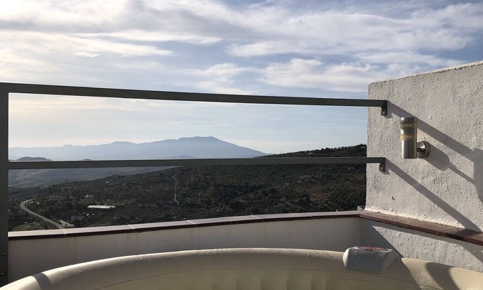 Casarabonela Apartment | 2 bedroom terrace apartment with stunning views