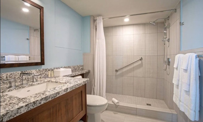 Simpson Bay Resort | 2 Bedroom with Ocean Views in St Maarten!