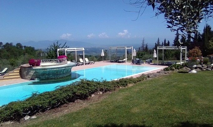 Rivalto Apartment | 2 Bedrooms Apartment elegant with pool/sauna @Villa Meletro Tuscany – ITALY