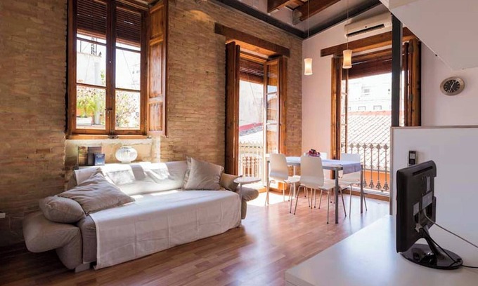 Ciutat Vella Apartment | 2 Bedrooms Apartment In Valencia