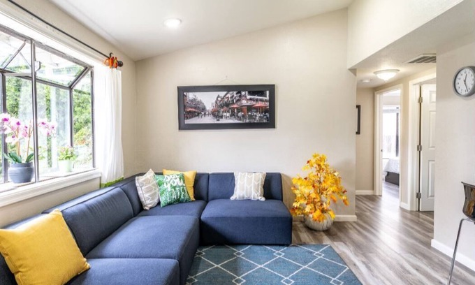Menlo Park House | 2 Beds, 1 Bath, Kitchen private space, Furnished Stanford, Palo Alto, Menlo Park