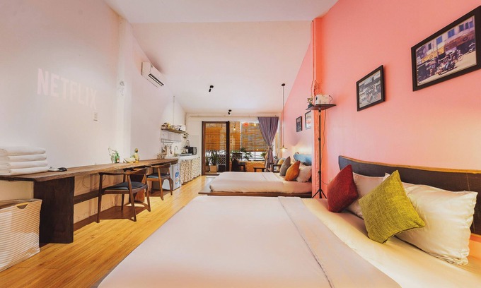 Downtown Ho Chi Minh City Apartment | 2 Beds Saigon Retro Stay In District 1