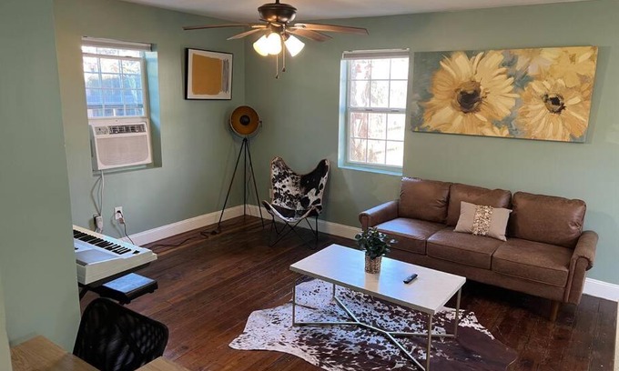 South 7th Ward Apartment | 2 Blocks from French Quarters
