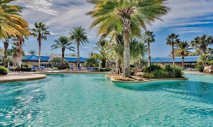 Indian Bayou Condo | 2 BR King Suite walk/shuttle to Beach, 11,Pools