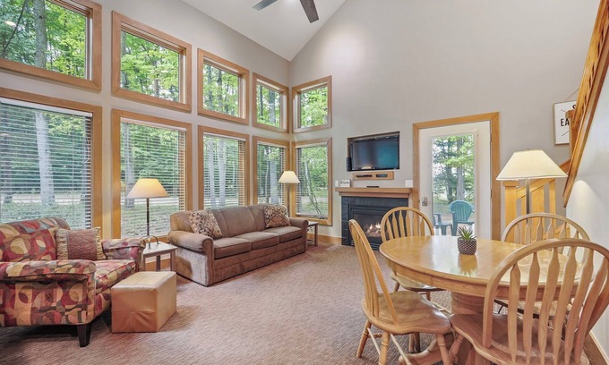 Boyne Falls Condo | 2 BR Loft | Ski in/Ski out | Sleeps 8 Guests | Gas Fireplace | Outdoor Patio