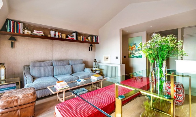 Chelsea Apartment | 2 BR refurbishhed penthouse - Sloane Square Chelsea