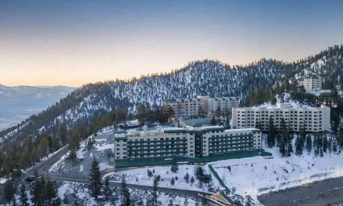 Tahoe Village Resort | 2 BR Ridge Tahoe Luxury Resort Vacation Club by IHG - Sleeps 6