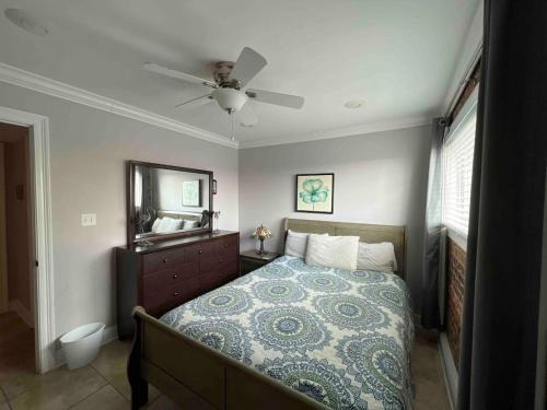 Highlands - Perkins Apartment | 2 br Steps from Tiger Stadium
