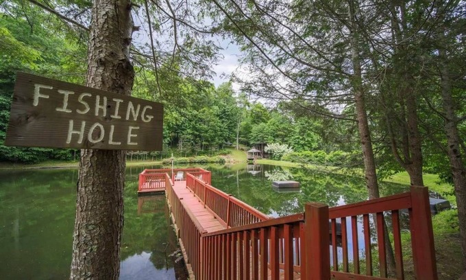 Mars Hill House | 2 Cabins on Private Pond Sleeps 30 Sauna Hot Tub