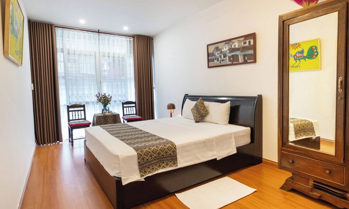 Hang Bac Apartment | 2- clean bedroom apartment near to Hoan Kiem lake with AC, WiFi