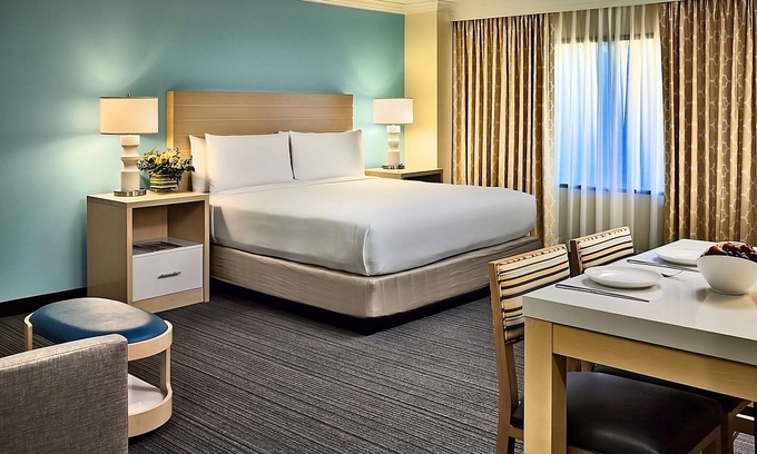 Gwinnett Place Hotel | 2 Family-friendly Units! Close to Duluth History Museum! Enjoy Pool Access