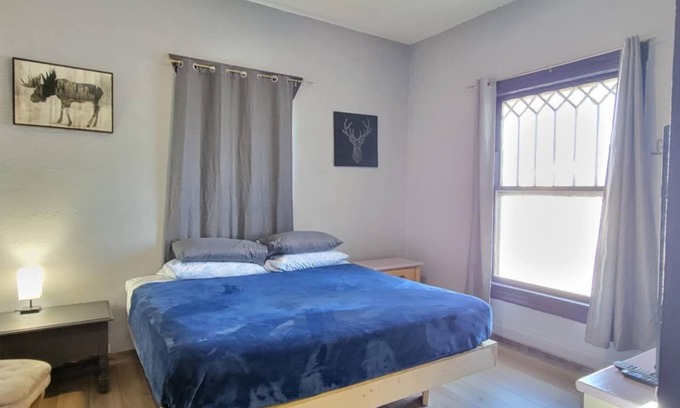 Denver Heights House | 2 King beds only 2 miles to DT and Riverwalk Private Home