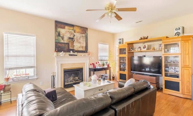 Steele Creek Bed & Breakfast | 2 listings, room price separate.Queen bd/1-1-1/2 bth