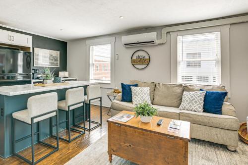 Williamstown Apartment | 2 Mi to Ark Encounter Condo on Main Street!