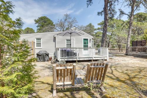 Wellfleet House | 2 Mi to Coastline Wellfleet Gem with Deck and Grill