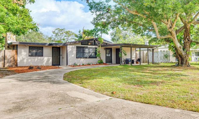 Cocoa House | 2 Mi to Cocoa Riverfront Park: Home w/Patio!