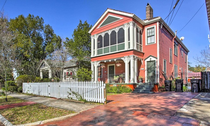 Bayou St. John House | 2 Mi to French Quarter: NOLA Getaway w/Porch!
