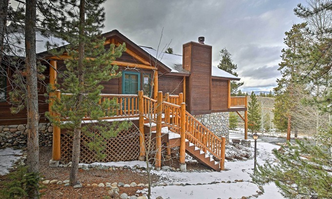 Innsbruck Val Moritz House | 2 Mi to Skiing: Mtn-View Home w/Deck in Granby!