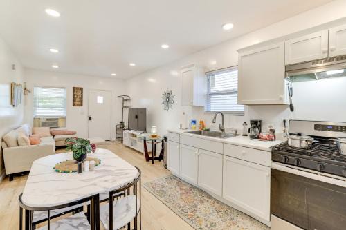 Niagara Falls House | 2 Mi to State Park Updated Niagara Falls Home