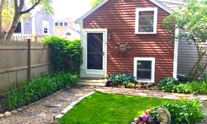 Hyannis Cottage | 2 Minute Walk to Beach Pet Friendly Romantic Cottage - A/C, fenced yard