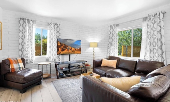 Uptown Sedona House | 2 minute Walk to Main Street Charming 2-bedroom house in popular UPTOWN Sedona!