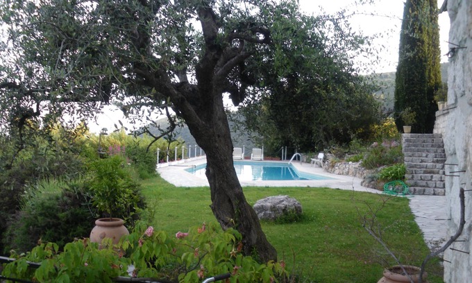 Falicon Apartment | 2 room apartment on the top floor of a villa