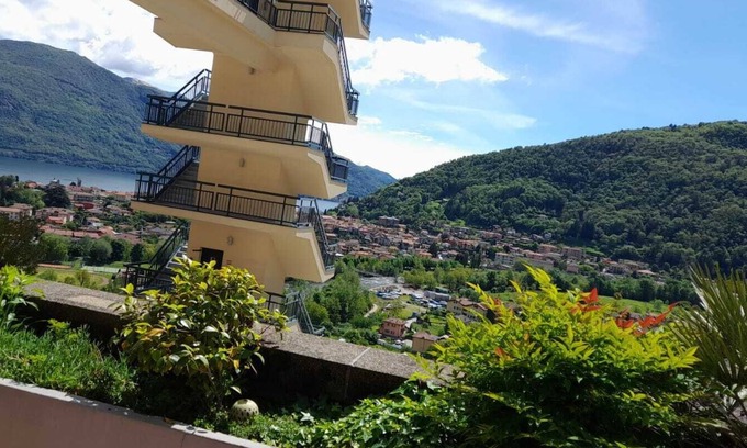Cannobio Apartment | 2-room apartment with parking space, sunny balcony and lake view