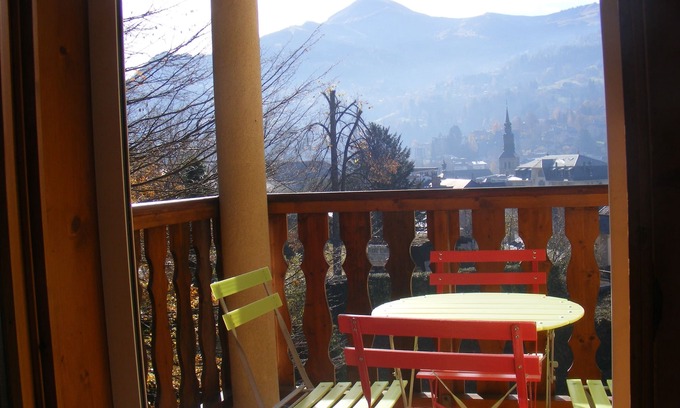 Saint-Gervais-les-Bains Apartment | 2 rooms. 2 stars, 2 steps from the center of Saint Gervais and very quiet
