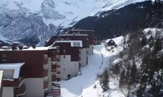 Le Pleynet Apartment | 2 ROOMS SLEEPS 5