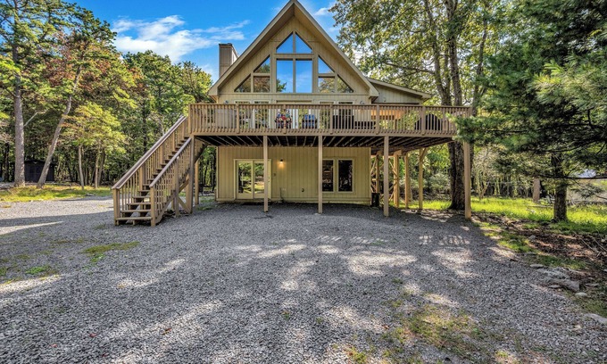 Lake Harmony House | 2 Spectacular Chalet's Next Door- Sauna, Hot Tubs, Fire Pits, Pool Table, Arcade