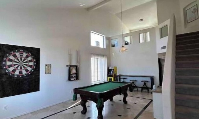 Westwind House | 2-Story Home, 10 minutes away from Spring Training!