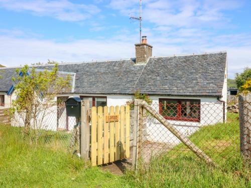 Mallaig House | 2 Tougal