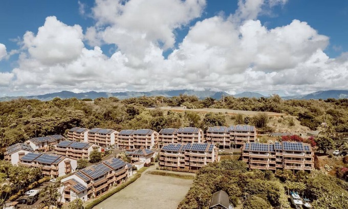 Nawiliwili Apartment | 2 Units – Steps from the Beach with Pool, BBQ Area & Relaxing Island Views