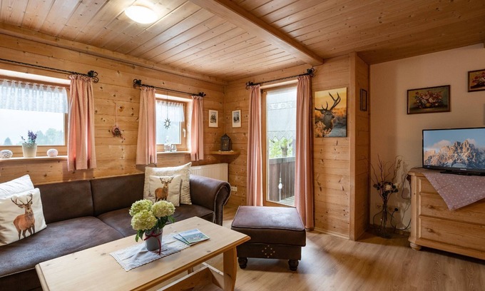 Oberaudorf Apartment | 2-Zimmer Ferienwohnung mit Blick auf die Berge