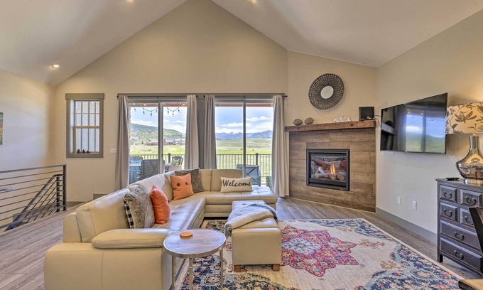 Grand Elk Ranch House | 20 Mi to Winter Park: Mtn-View Townhome w/Balcony