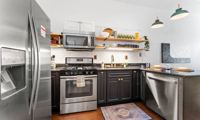 The Heights House | ⭐️20 Minutes to NYC^🗽Decorator's House/4BED+3BATH/A+ area ⭐️