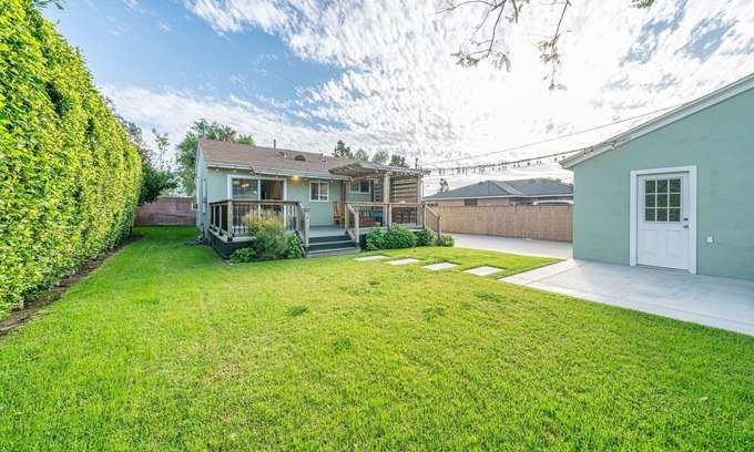 Glendora House | 20% OFF Monthly - Charming Home & Backyard Oasis