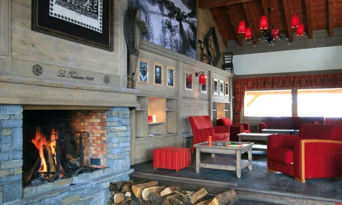 La Toussuire Apartment | 200m from resort center, fitness, swimming pool, sauna, hammam, terrace, balcony, tv, ski locker