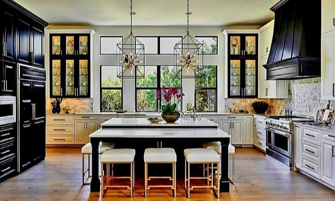 Pinehurst House | 2024 Pinehurst US Open beauty. 6000 sf rental home on 8 stunning acres!