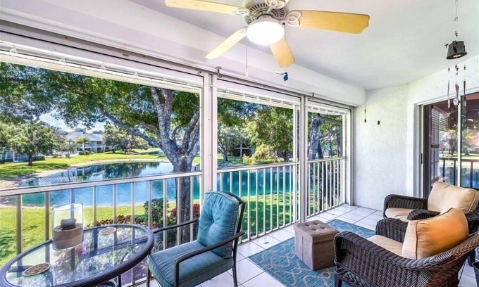 Central Naples Condo | 204E Pinewoods Condo