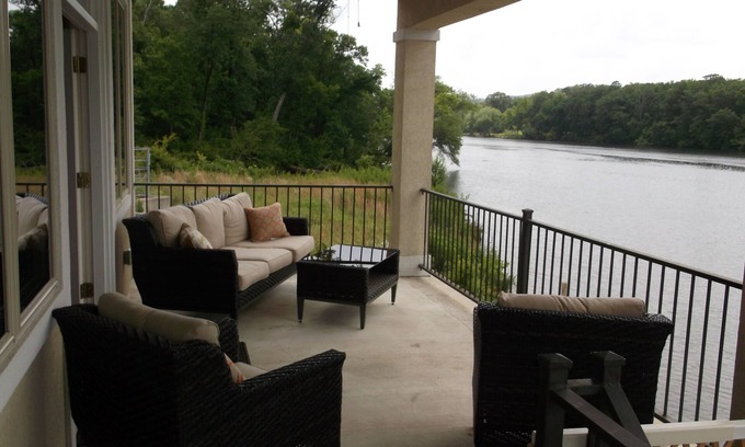 Jones Mills House | 205 Enchanted Cove Luxury Home