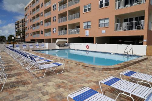 Madeira Beach House | #208 Beach Place Condos